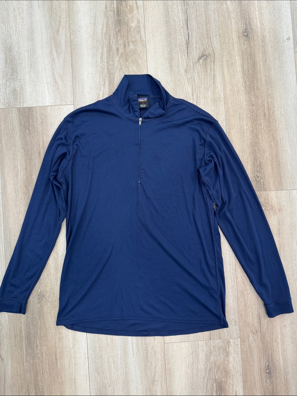 Patagonia Men’s Navy Quarter-Zip Capilene Base layer Shirt